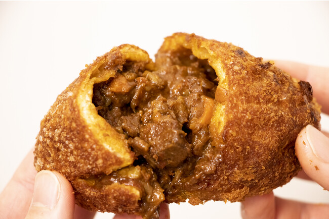 牛肉ゴロゴロカレーパン 牛肉ゴロゴロカレーパン
