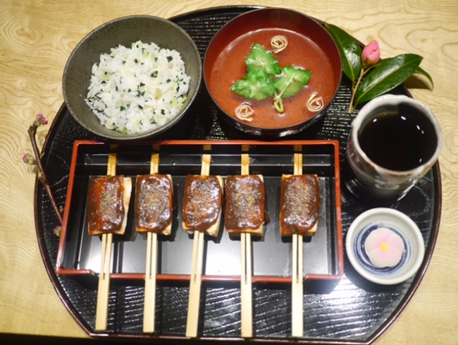 人気の定番「炙り田楽定食」1100円