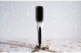 ツヤ髪を叶えるヘアアイテムに冬季限定カラーが新登場！　理想のツヤ×ナチュラルストレートヘアを日常に