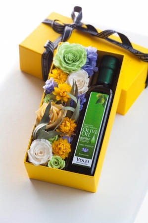 【SAINT JORDI FLOWERS THE DECORATOR×VOLEI Extra Virgin Olive Oil NOUVEAU 母の日限定コラボレーションギフト】プリザーブドフラワー　8,856円