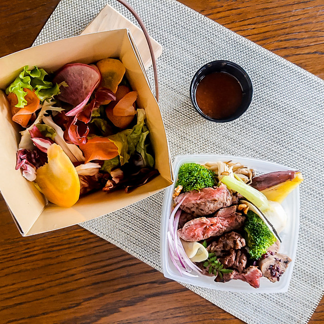 ＜炭焼きビーフと柔らかく煮た牛タンの低糖質高タンパクのロカボBENTO