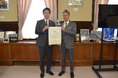 当社代表取締役社長　井上貴弘が吉村大阪府知事より感謝状を授与されました