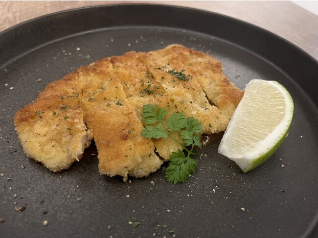 特製デミソースのシュニッツェル 特製デミソースのシュニッツェル