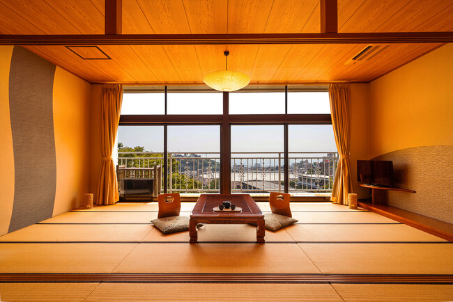 紀州材の使用例：大分県・湯快リゾート ホテル風月＜プレミアム＞客室の内装材として使用