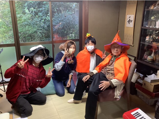 京都福祉サービス協会の職員との集合写真