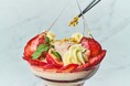 苺の多彩な味わいを堪能。いちごのパフェ金彩〈KINSAI〉が12月1日期間限定で登場