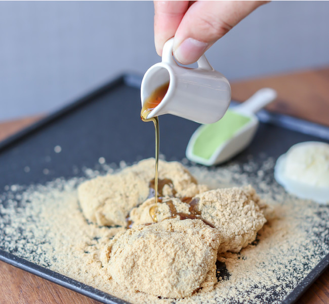 黒蜜(別売り)をかけて食べるのがオススメです！