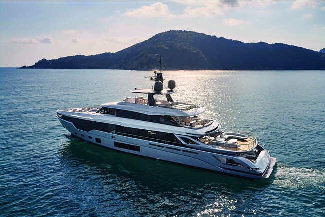 Azimut Trideck