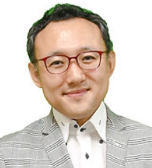 学長 中川功一