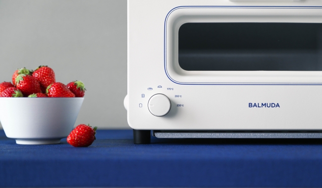 BALMUDA The Toaster ブランドショプ限定カラーのホワイト×ブルーを