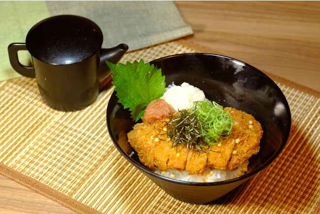 梅おろし冷やしかつ丼