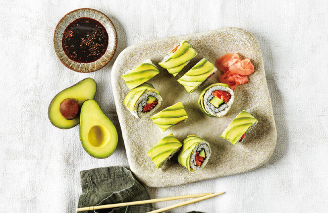 レシピ:アボカドの寿司ロール レシピ:アボカドの寿司ロール