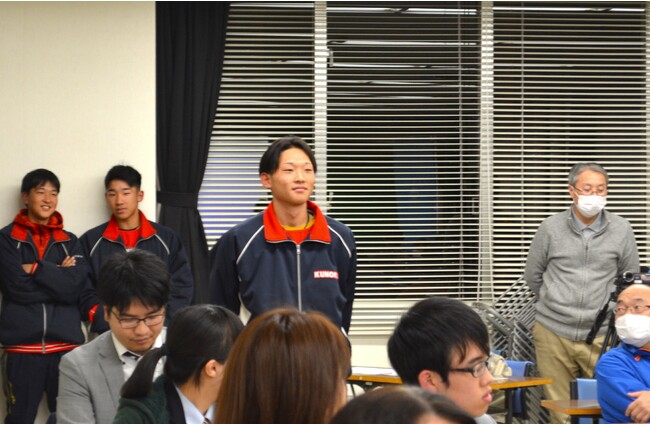 ムスリムフレンドリースノーラーメンを発案した小浦誠司さん（九里学園高校2年）