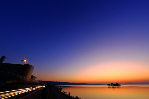 日本の夕日百選 に選ばれている美しい宍道湖を満喫できる 宍道湖サンセットツアー を開催 山陽新聞デジタル さんデジ