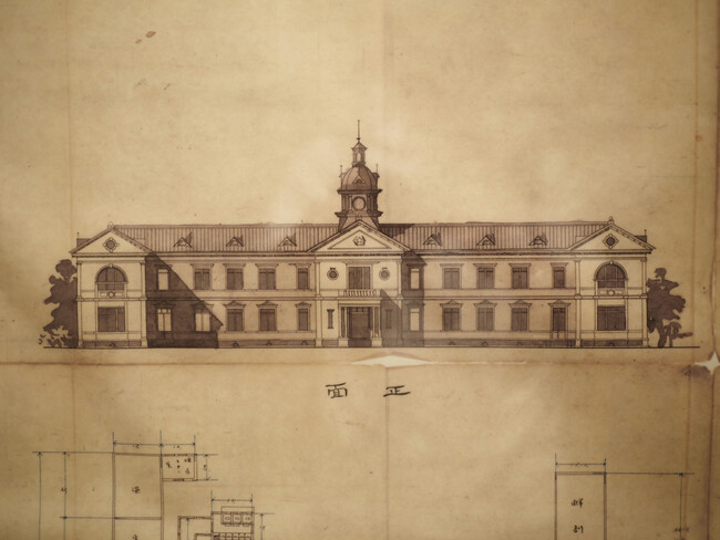 明治時代の建設当時に描かれた 北海道大学旧農学部校舎の完成図 （北大資料館蔵）