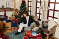 人気沸騰中、Z世代インフルエンサー"みとゆな"が「UGG」と2023年Holiday Collectionのビジュアルモデルに抜擢!