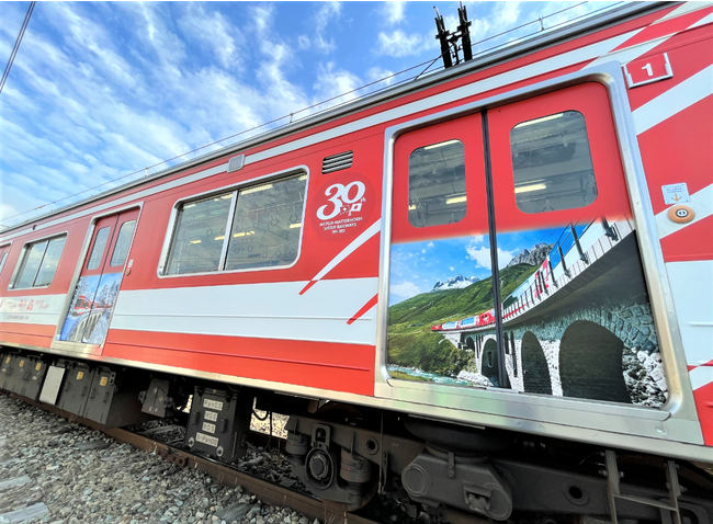 富士急行線とスイスMGBが姉妹鉄道提携30周年。マッターホルン号30周年