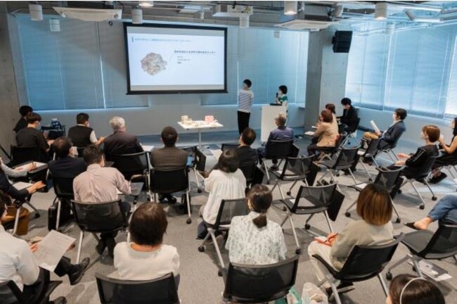 グッズ制作最終発表会の様子(5月31日) グッズ制作最終発表会の様子(5月31日)