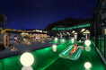 秋の夜長を楽しむ「Autumn Night Pool」を開催!温水プールやサウナなど、夜空の下で過ごす至極の非日常体験をお届け