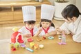 “はいっ!できたてピザお届け” 気分は本格ピザ職人!7月4日発売! プレイ・ドーのプレイセット『ねんどでピザやさん』子育てインフルエンサー 木下 ゆーきさんもおすすめ!