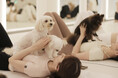 愛犬と“ととのう”新習慣。広尾駅徒歩10秒に常設ドッグヨガスタジオ「Dog Yoga MUKKU」がオープン