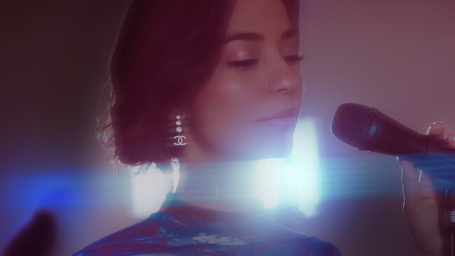 Alice -Singer Song Writer Alice -Singer Song Writer