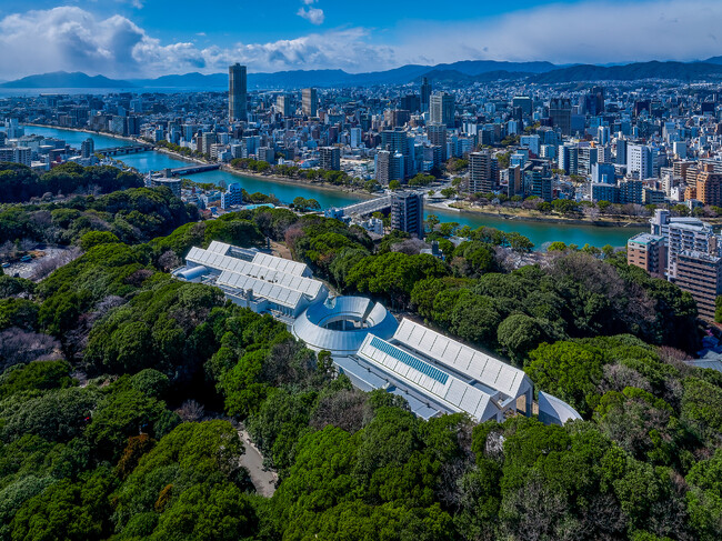 広島市現代美術館（Photo Kenichi Hanada）