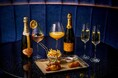 「シャンパンが魔法に変わる夜」アロフト大阪堂島 – W XYZ Bar