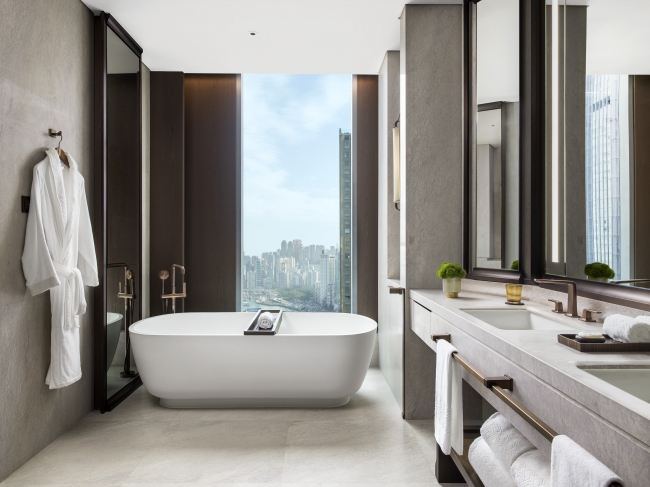 St. Regis Hong Kong, St. Regis and Metropolitan Suite 09, Bathroom