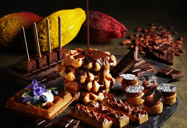 ザ リッツ カールトン大阪 約50種のチョコレートづくしのメニューをご堪能いただけるチョコレートの王国 ベルギー がテーマのアフタヌーンブッフェを10月1日 12月26日に開催 マリオット インターナショナルのプレスリリース