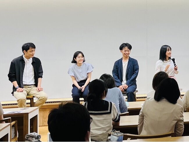 左から中川俊明さん、津旨まいさん、志賀智寛さん、田中美羽さん 左から中川俊明さん、津旨まいさん、志賀智寛さん、田中美羽さん