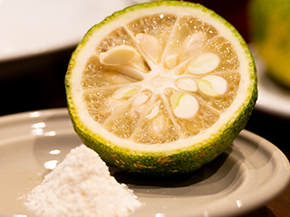 宮城県で提供した 宮城県産柚子と地ソルトタレ 宮城県で提供した 宮城県産柚子と地ソルトタレ