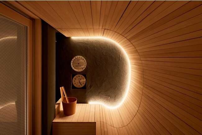 SAUNA Pod 槃 top