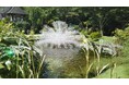 【箱根ガラスの森美術館】秋の庭園を彩る合計10万粒の輝き！「クリスタルガラスのススキ」と「水上花火」が豪華競演。VTuber儒烏風亭らでん氏による特別企画展の無料音声ガイドも提供中！