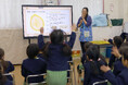 “正解を決めない”使い方が、子どもたちの発想を引き出す。電子黒板「ミライタッチ」を宗教法人鹿島大神 鹿島田幼稚園に導入しました。