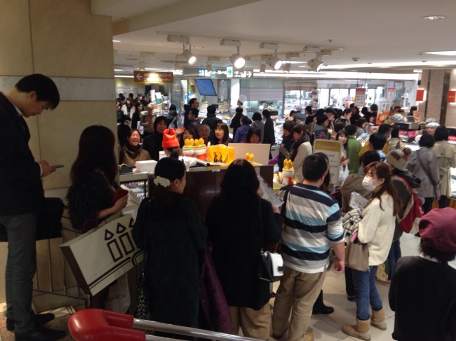 前回の名古屋タカシマヤのポップアップ店舗でも、大行列ができた