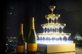 クラブフロア宿泊者専用ラウンジ「The Club」にて、ヴーヴ・クリコのフリーフローを楽しむ「グランド・シャンパンアワー」を開催