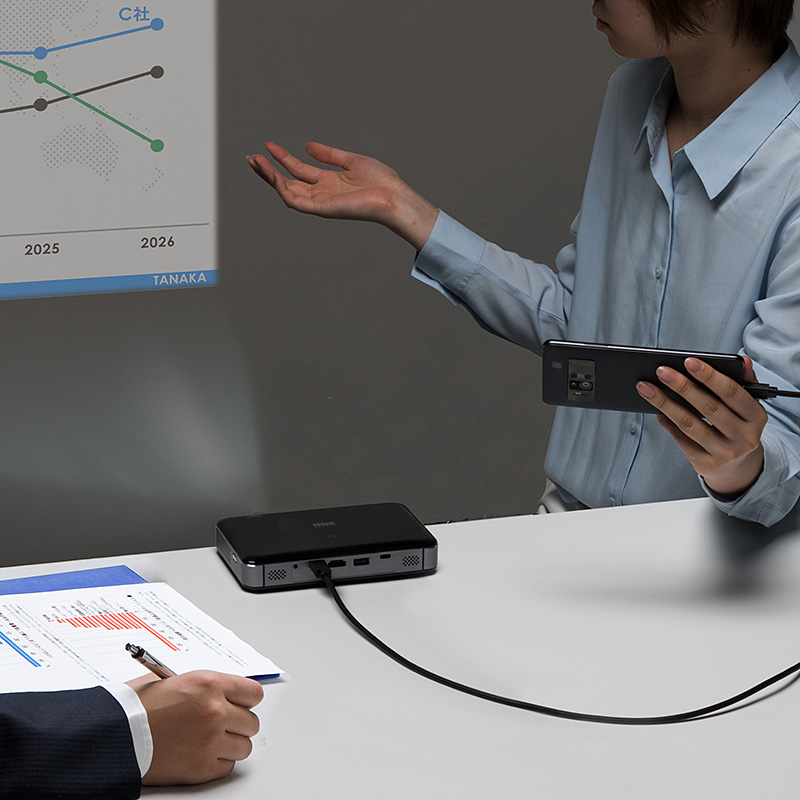 モバイルタイプ最高クラス！高輝度400ルーメンのプロジェクターを6月28 