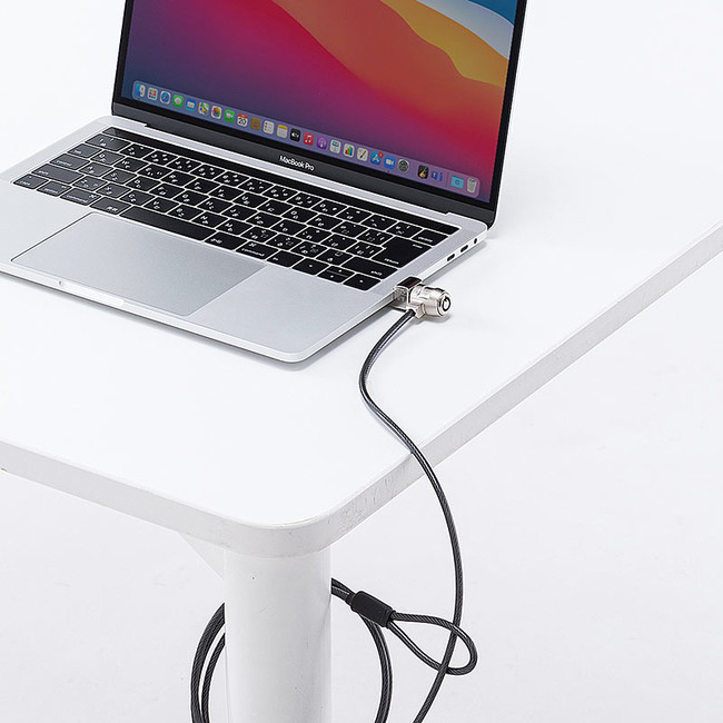 MacBook Proにセキュリティワイヤーを取り付けできる補助パーツを6月1日発売｜サンワサプライ株式会社のプレスリリース