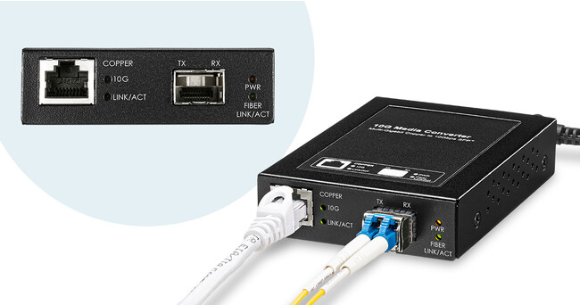 10Giga高速ネットワークを構築できる10GBASE-T/R（SFT＋）対応の光