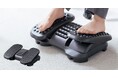 デスクワークの疲れを軽減!座りながら足踏み運動ができるフットレストを発売