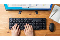 フルキーボードなのにコンパクト、打ちやすさそのままのワイヤレスキーボードを発売
