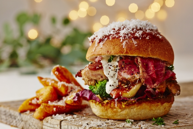 クリスマスのごちそう をイメージした欲張りなハンバーガーが登場 J S Burgers Cafe のクリスマス フェア11月25日 月 スタート 株式会社ベイクルーズのプレスリリース