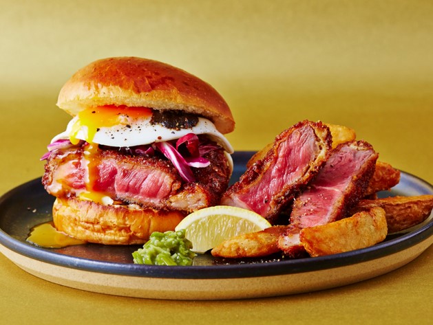 アメリカンハンバーガーショップ「J.S. BURGERS CAFE」芳醇な香りの“トリュフバター”に爽やかな“わさび醤油”の和洋コラボ「厚切りサーロインステーキカツバーガー」を2020年1月限定発売！