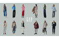 Gap、着心地の良さや汎用性、バリエーションが魅力のCashSoftセーターとパファーアウターに注目したホリデーコーデを提案