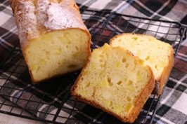 クリームチーズとおさつのパウンドケーキ クリームチーズとおさつのパウンドケーキ