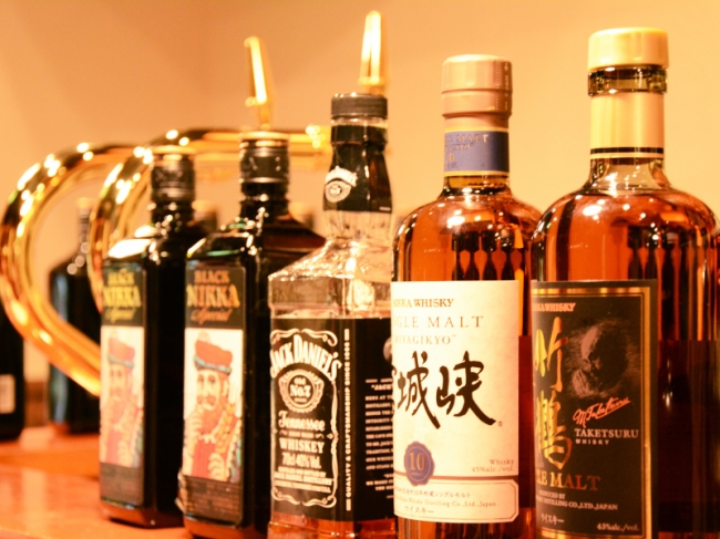 それぞれ200円プラスで1リットルの男前ハイボールに