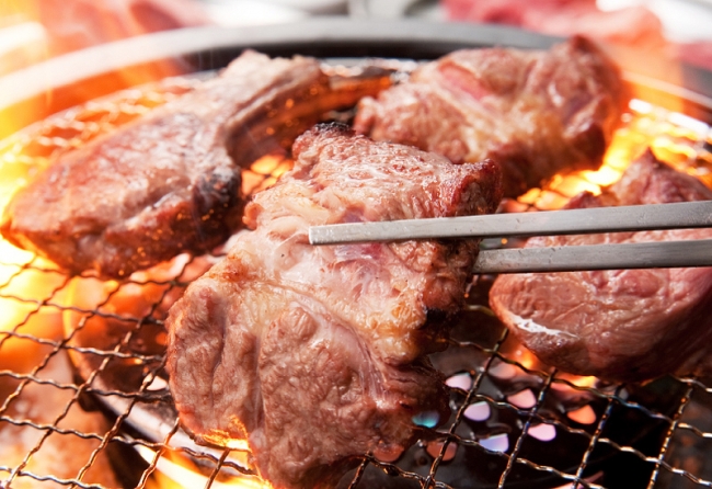 東京の肉ラバーが狂喜した超厚切りラム肉ジンギスカン