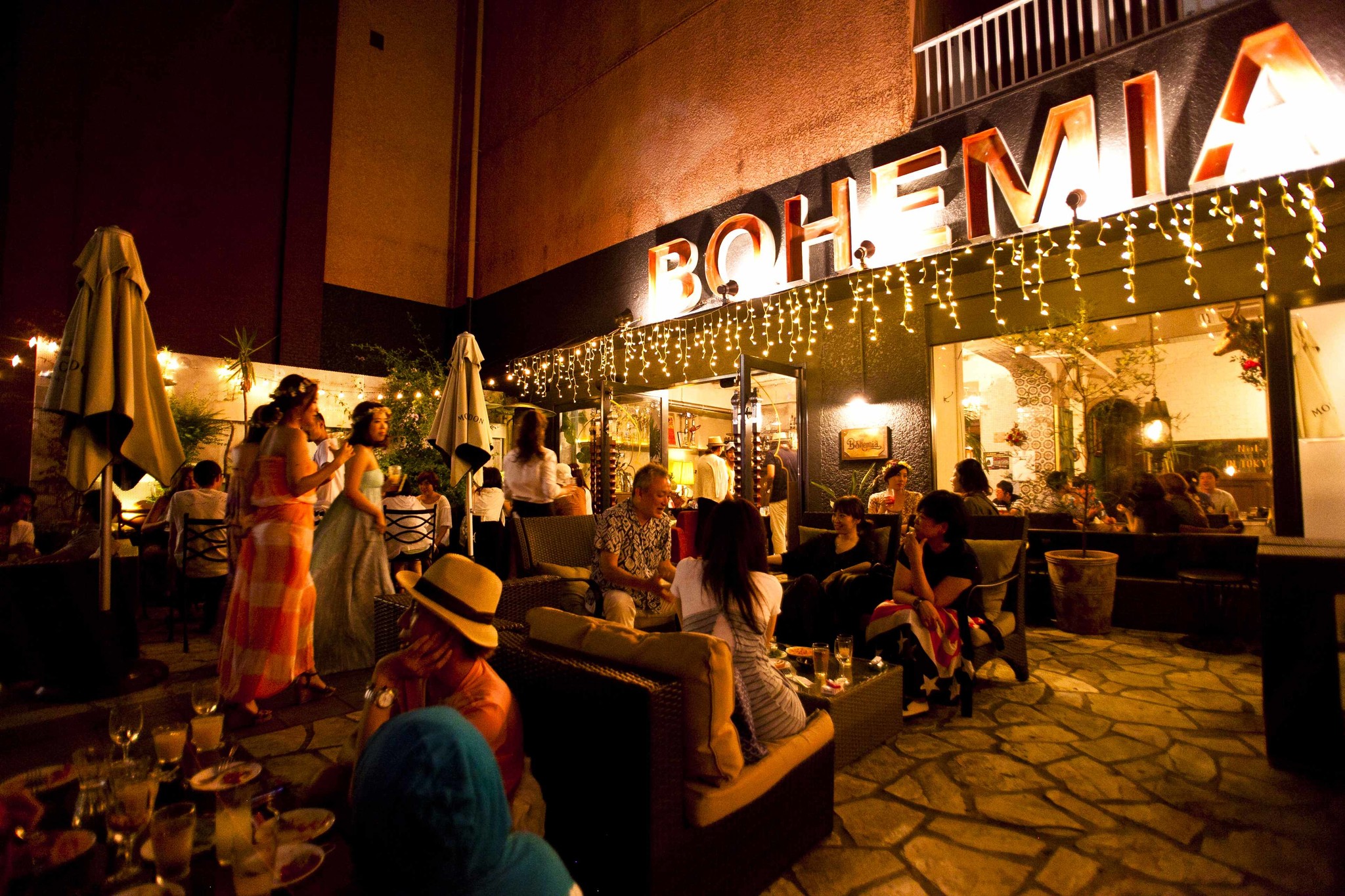 裏渋谷のオアシスカフェ「Cafe Bohemia」が3月11日(土)リニューアルオープン。テラス・店内席ともに拡大し、さらにくつろげる空間に ...