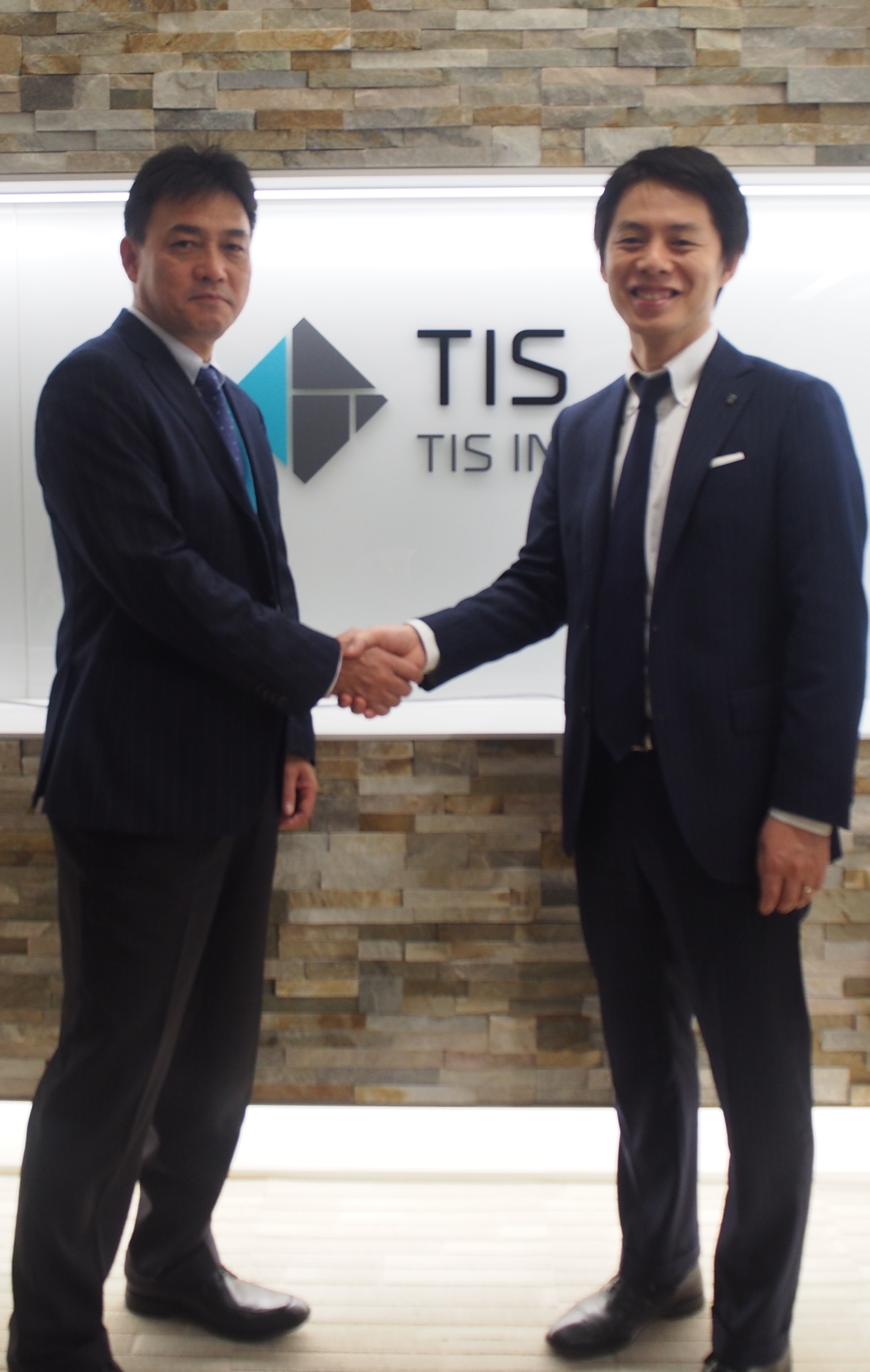 TISとグリッドがAIを活用したソリューション展開に向けて業務提携